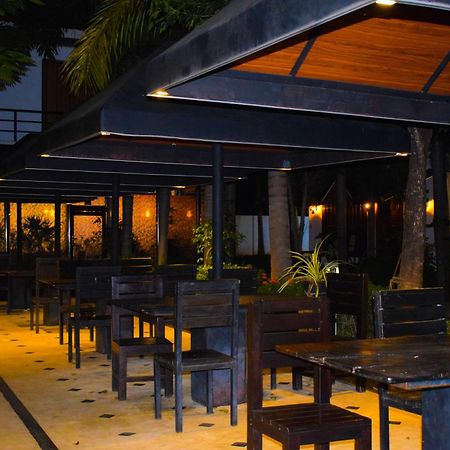 Hotel Green Garden Trincomalee Ngoại thất bức ảnh