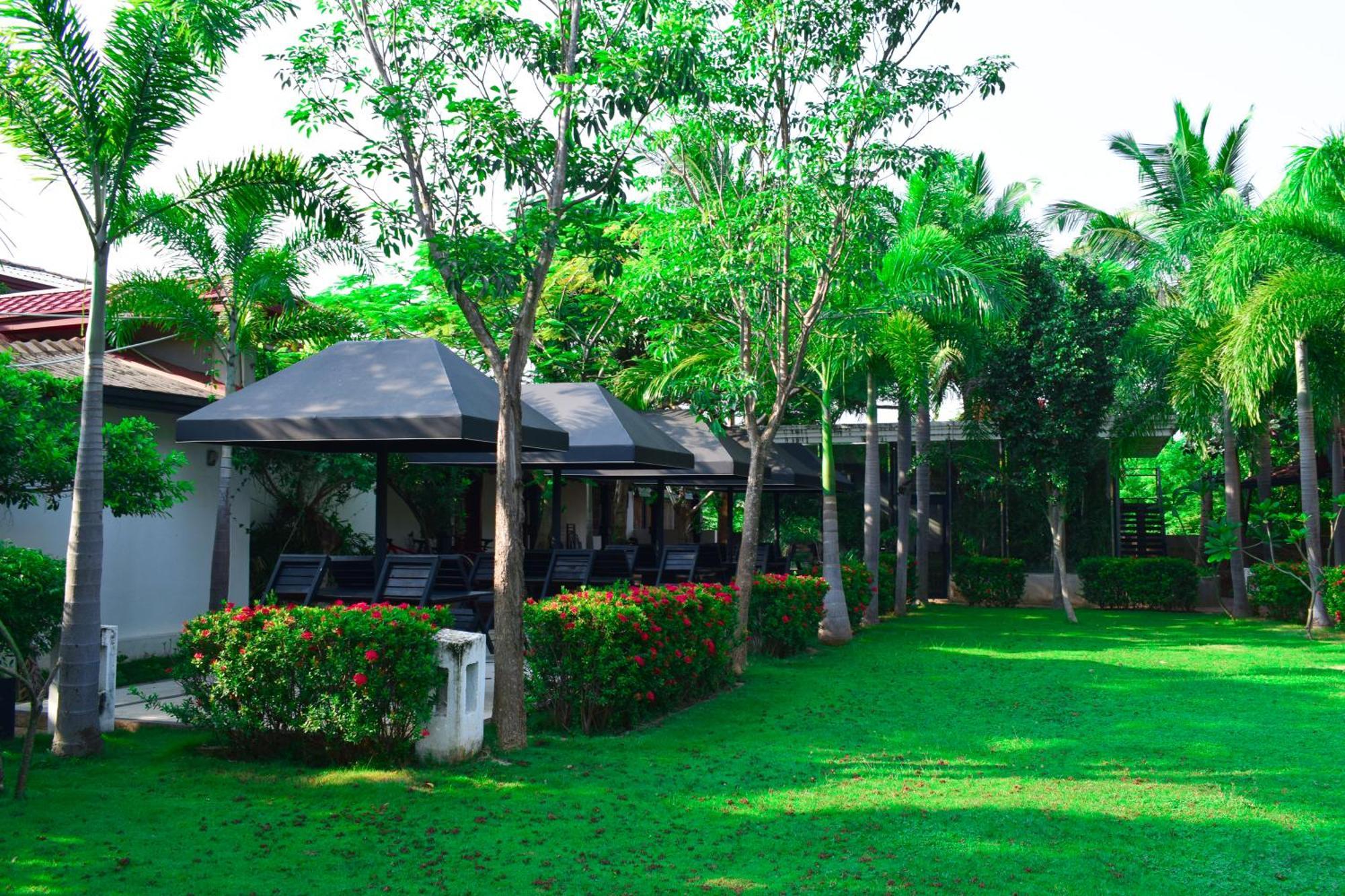 Hotel Green Garden Trincomalee Ngoại thất bức ảnh