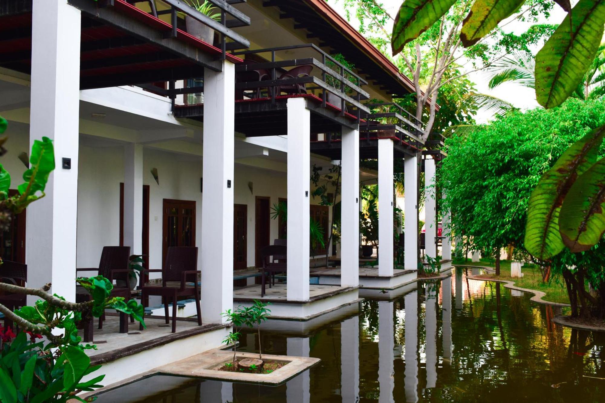 Hotel Green Garden Trincomalee Ngoại thất bức ảnh