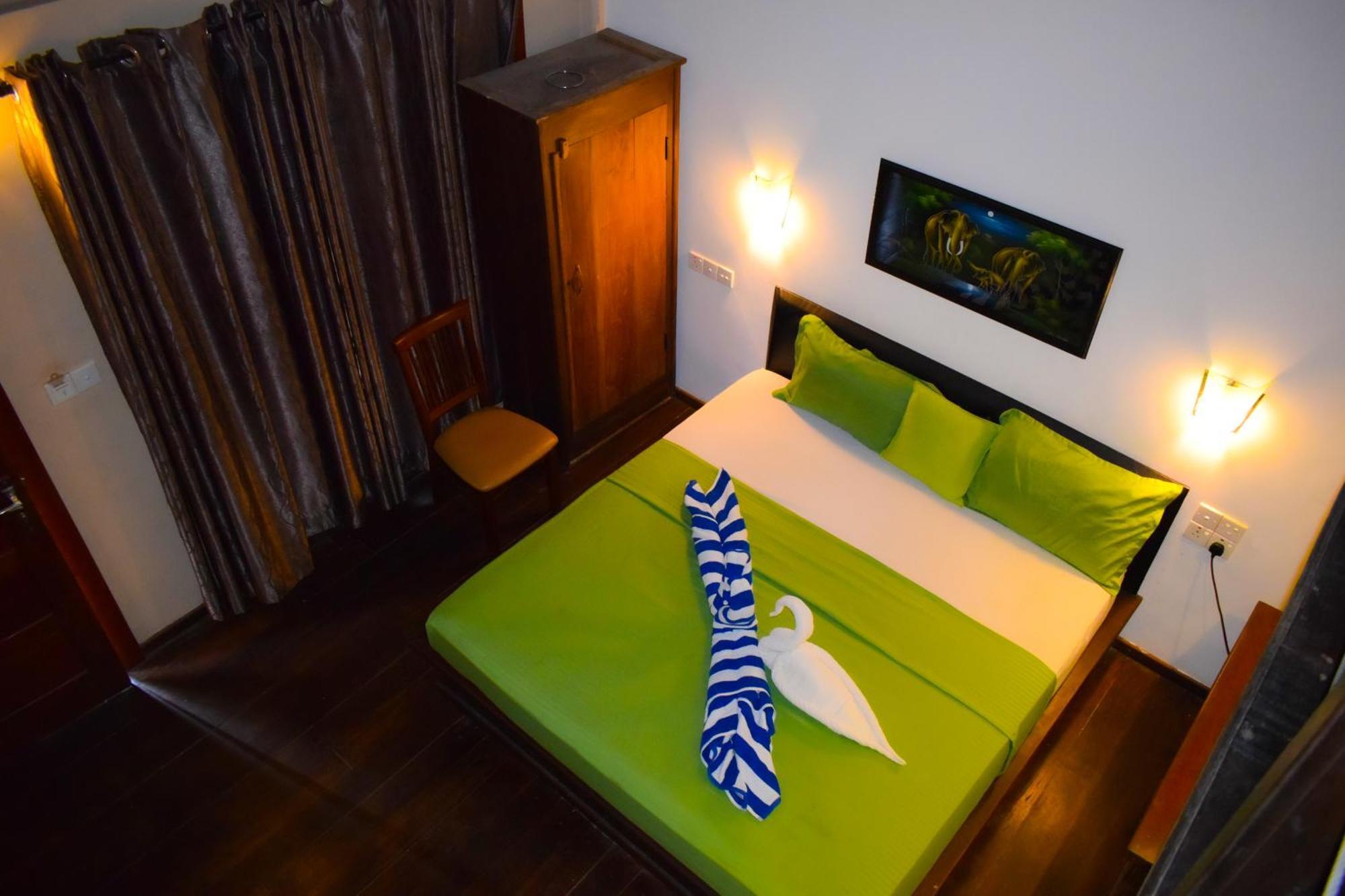 Hotel Green Garden Trincomalee Ngoại thất bức ảnh