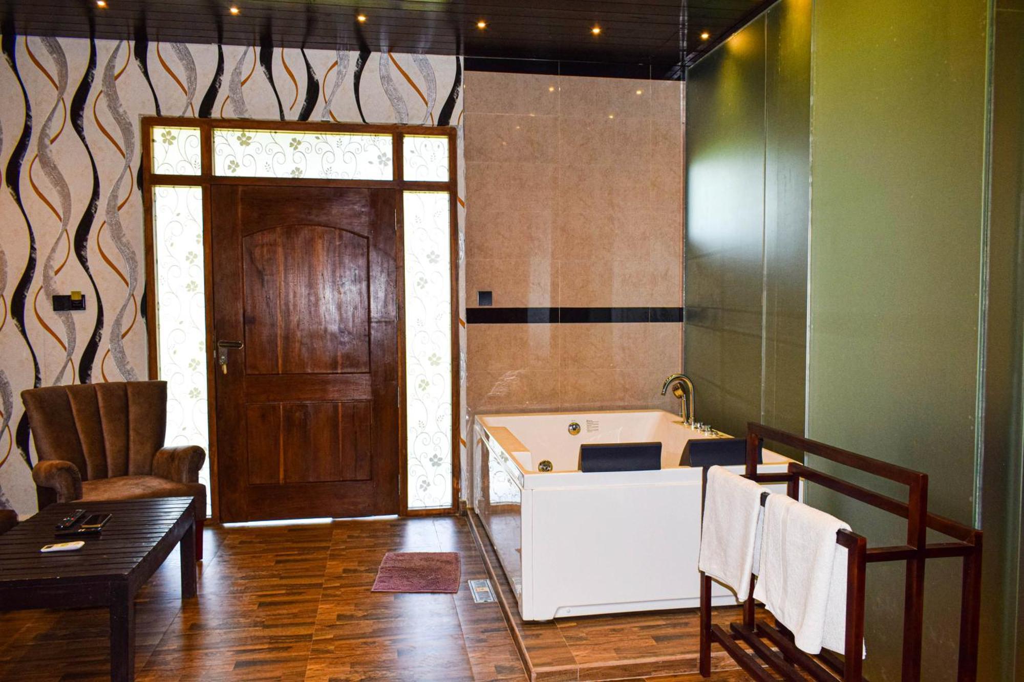Hotel Green Garden Trincomalee Ngoại thất bức ảnh