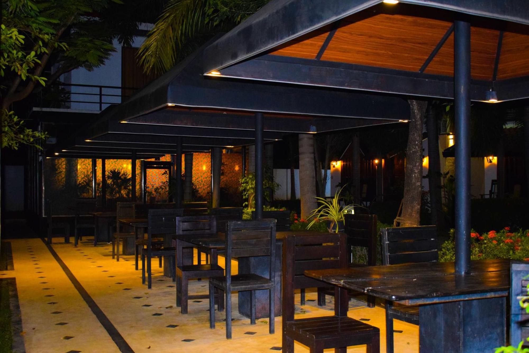 Hotel Green Garden Trincomalee Ngoại thất bức ảnh