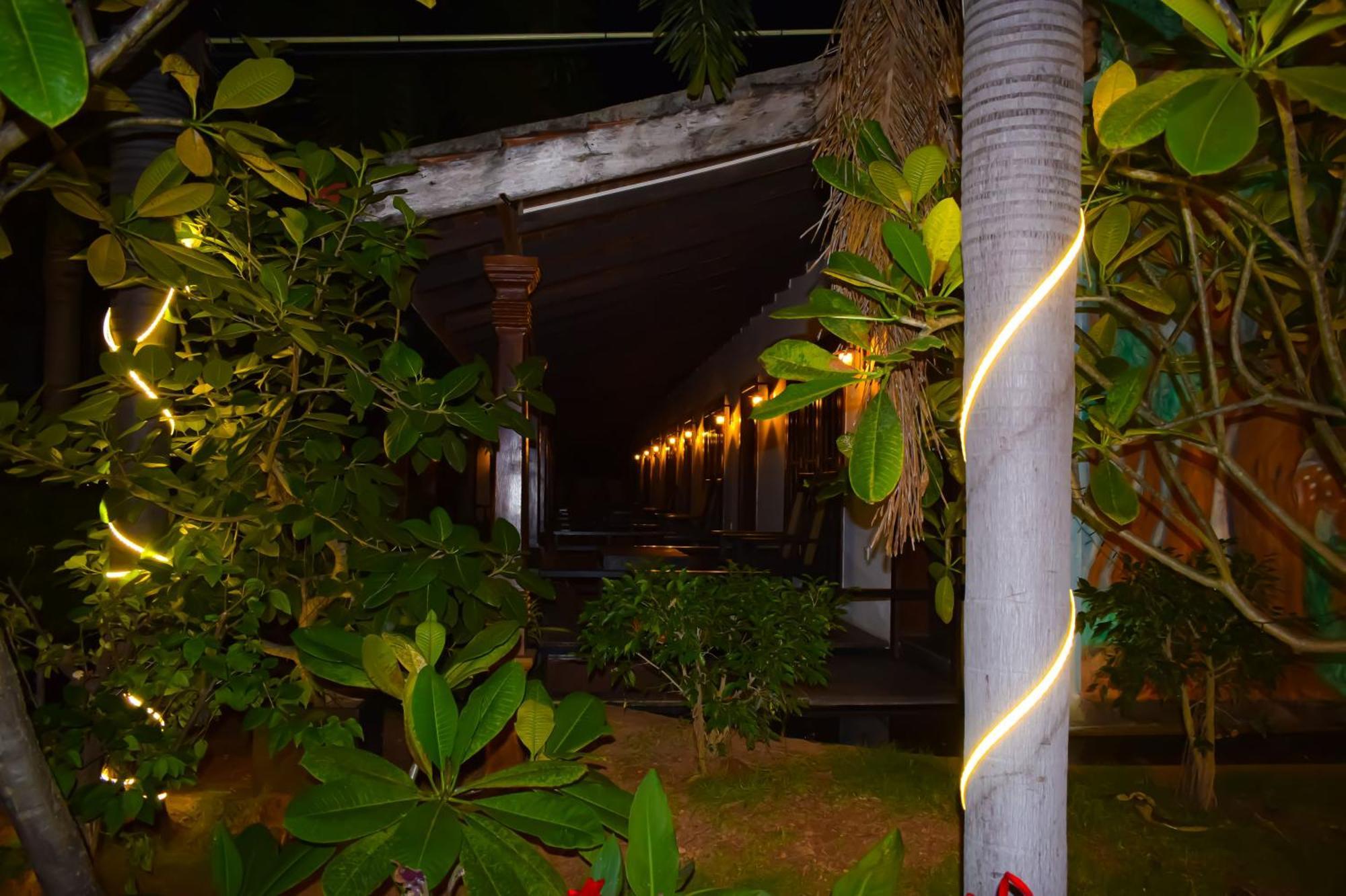 Hotel Green Garden Trincomalee Ngoại thất bức ảnh